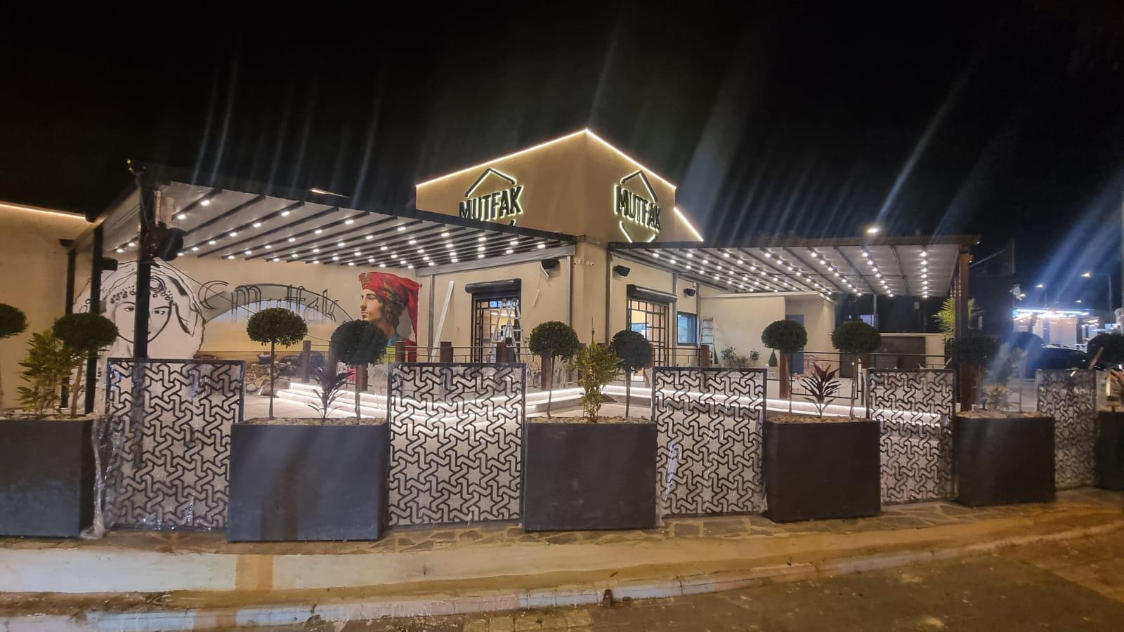 פרגולה חשמלית